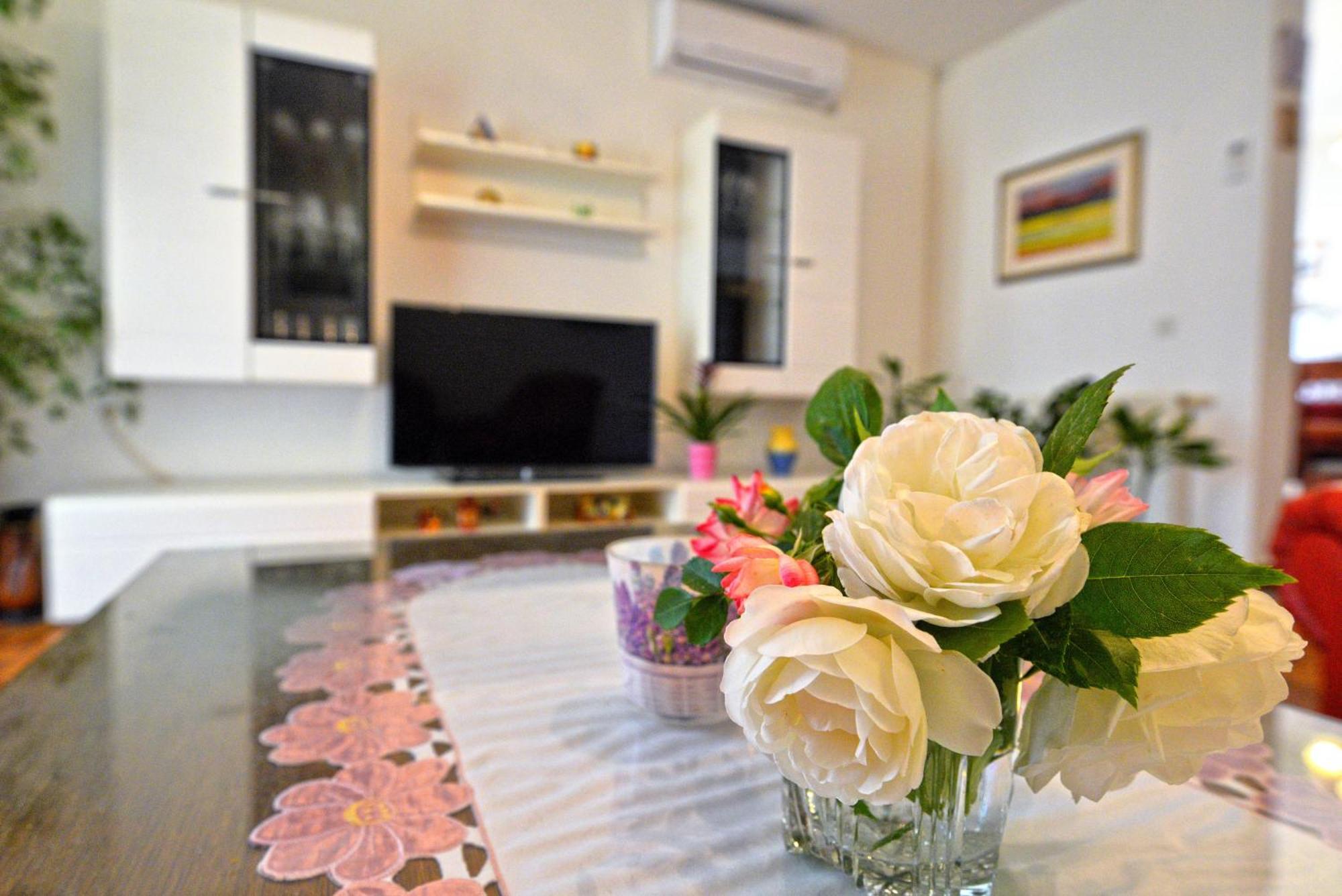 Apartments Goranka 2 Murter Ngoại thất bức ảnh